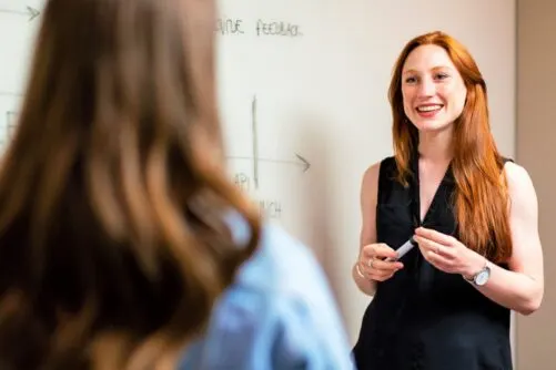 Comment prendre la parole en public et inspirer confiance ? 3 étapes simples
